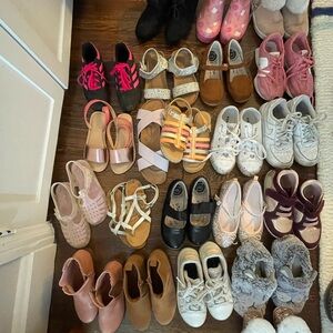 Lot of 24 pairs size 12 girls kids
